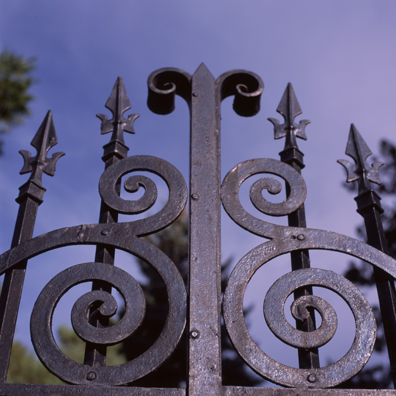 gate decoration