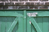 green barn doors